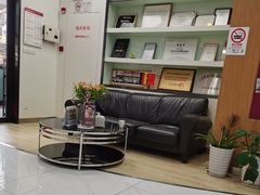 -雅悦齿科(顾村公园店)