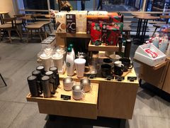 零售区-星巴克臻选(嘉兴海宁银泰城店)