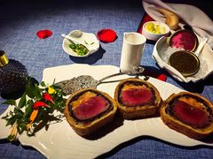 惠灵顿牛排-弦月窗LUNETTE BY AMANDA(复兴路店)