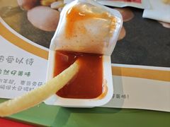 -麦当劳(展览路店)