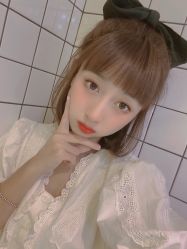 -AYO SALON