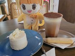 椰子与白巧克力慕斯-前叁門