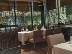 靠窗位-Mogul Eatery·大亨餐酒馆
