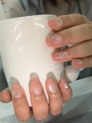-雅洁美甲美睫