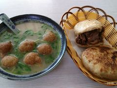 -老北京烧饼夹肉(北洼路店)