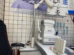 -沫芮眼镜·蔡司官方授权店(人民广场店)