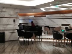 等候区-英皇电影城(英皇集团中心IMAX店)
