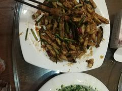 -山沟沟炒鸡(颐灏·海怡名都店)