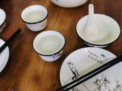-小厨子私房菜·云南美食店
