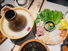 暖冬羊肉汤锅-都氏家DUSJOY(翡翠城店)