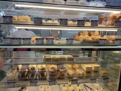 面包甜点陈列柜-白玉兰食品(甜云店)