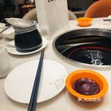 老友记 闺蜜下月定居 去之前想吃不辣的火锅 我作陪