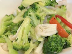 -吕氏焗小鲜•海鲜青岛菜(总店)