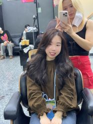 点击看大图 -藤野造型专业烫染接发