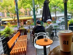 露天位-81BAKERY(大学路店)