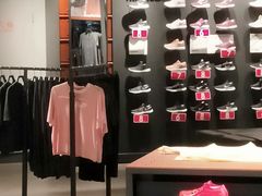 -耐克(恒隆广场店)