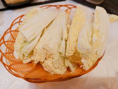 娃娃菜-鲜入围煮花胶鸡海鲜火锅