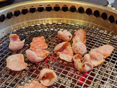 -铭牛烧肉·和牛海鲜自助(高新月牙湖店)