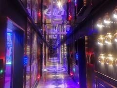 -好乐迪(张扬路八佰伴店)