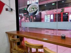 大堂-门框胡同百年卤煮(鸟巢店)