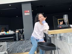 -UNI UNI(环亚凯瑟琳店)