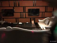 -多佐KTV(北京富力广场购物中心店)
