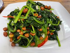 -溢心园香河肉饼总店