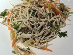 -鲁菜根·泰安菜(万达店)