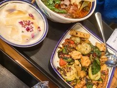 -云阿蛮云南生烫牛肉米线(奉贤路店)