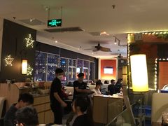 大堂-大头虾越式风味餐厅(光明广场店)
