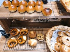 -沁屋面包店(人民东路店)