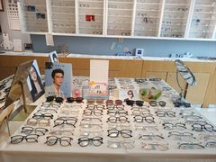 -天空之镜眼镜店蔡司依视路授权店(天通苑店)