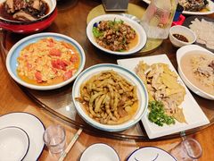 -经典老菜坊·开封灌汤包(火车站店)