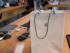 -Apple零售店(华贸购物中心店)