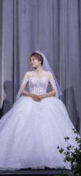 点击看大图 -GRACE KELLY婚纱与礼服(北京店)