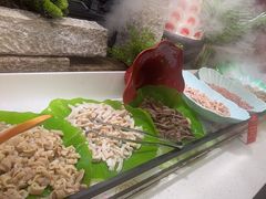 -四囍码头海鲜烧烤自助火锅(外滩南京东路悦荟广场店)