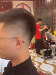 -东方先生国潮男士理发馆