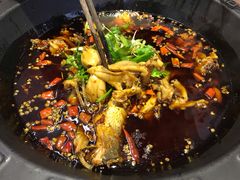 美蛙鱼头红汤锅底-味仙疯美蛙鱼头(清扬路总店)