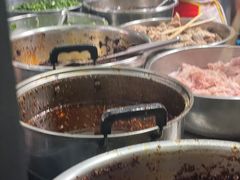 -龙树园麻辣米线