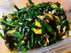 韭菜地耳炒鸡蛋-小蓝鲸湖北菜(八一路店)
