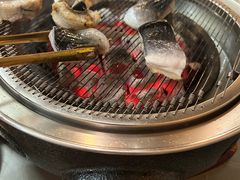 -围炉肉舍•炭烤活鳗•丹东海鲜烤肉(步行街店)