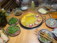 -洱火云南酸菜牛肉火锅(石景山当代商城店)