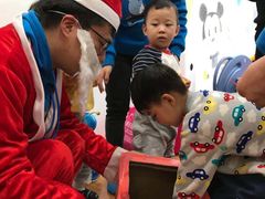 -抱抱熊托育中心(大悦城店)