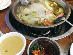 -泸州酸菜豆花火锅川师店