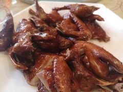 红烧乳鸽-吉莲利苑海鲜酒家(珠海拱北28年老字号店)
