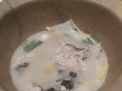 -滇香肴·云南菜蒸汽石锅鱼(云南北路店)