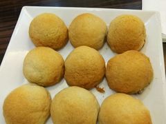 酥皮叉烧包-避风塘·老港味餐厅(虹口龙之梦店)