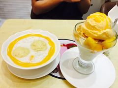芒果脆心杯-甜心妈妈·榴莲星级糖水(北京路总店)