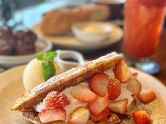 -ROAST coffee & eatery