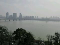 -六和塔文化公园